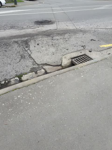 Roading/Streets, a report photo
