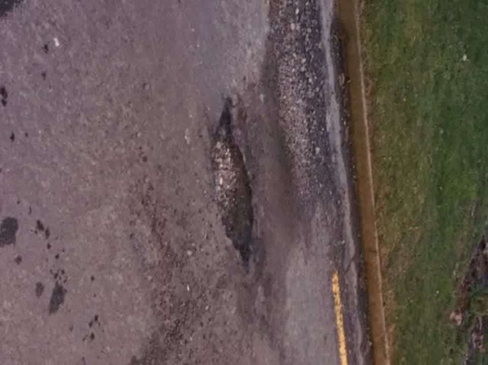 The photograph attached to this roading/streets report