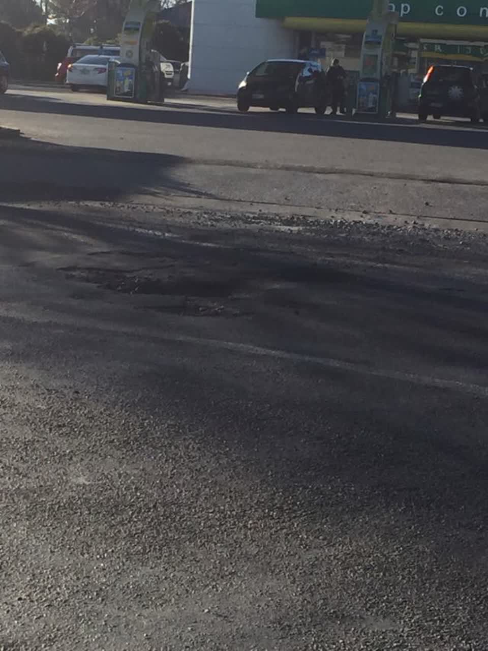 The photograph attached to this roading/streets report