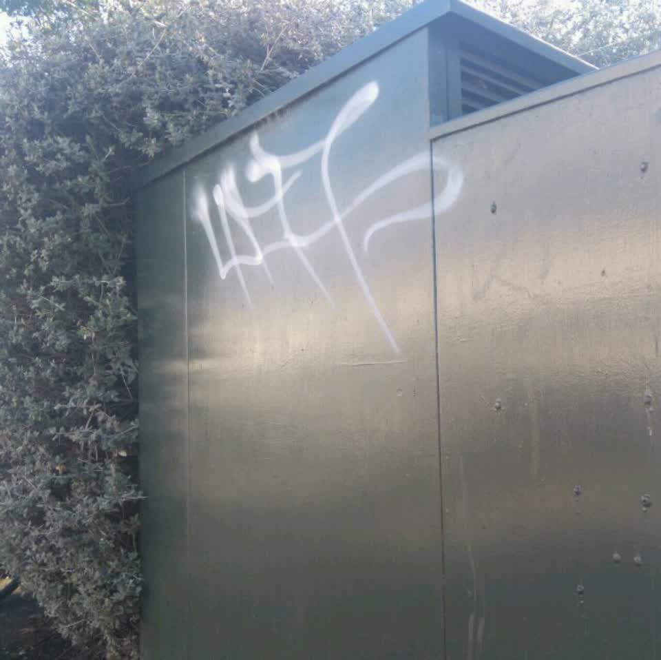 The photograph attached to this graffiti report