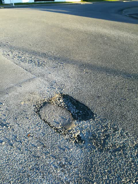 Roading/Streets, a report photo