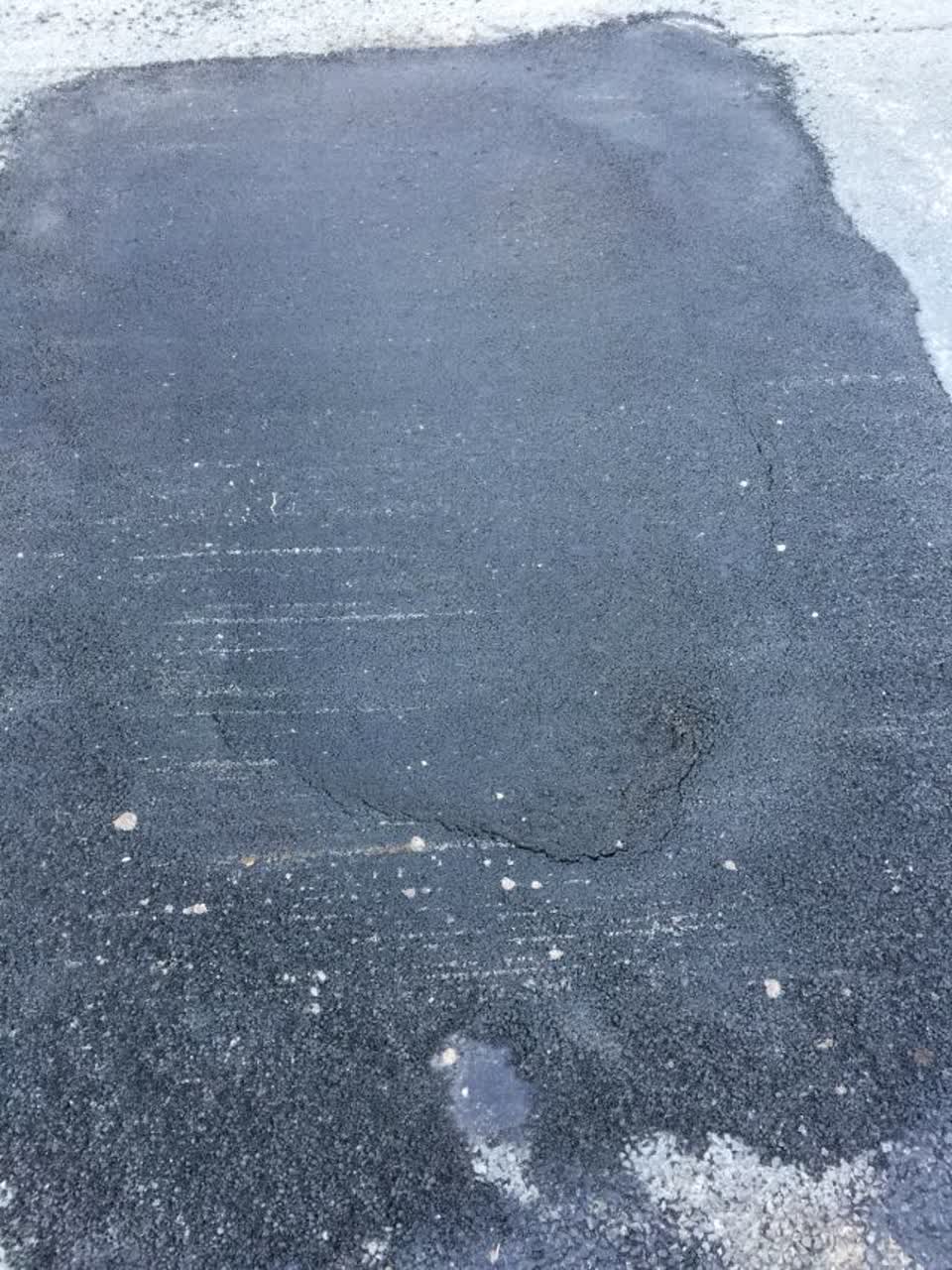The photograph attached to this roading/streets report