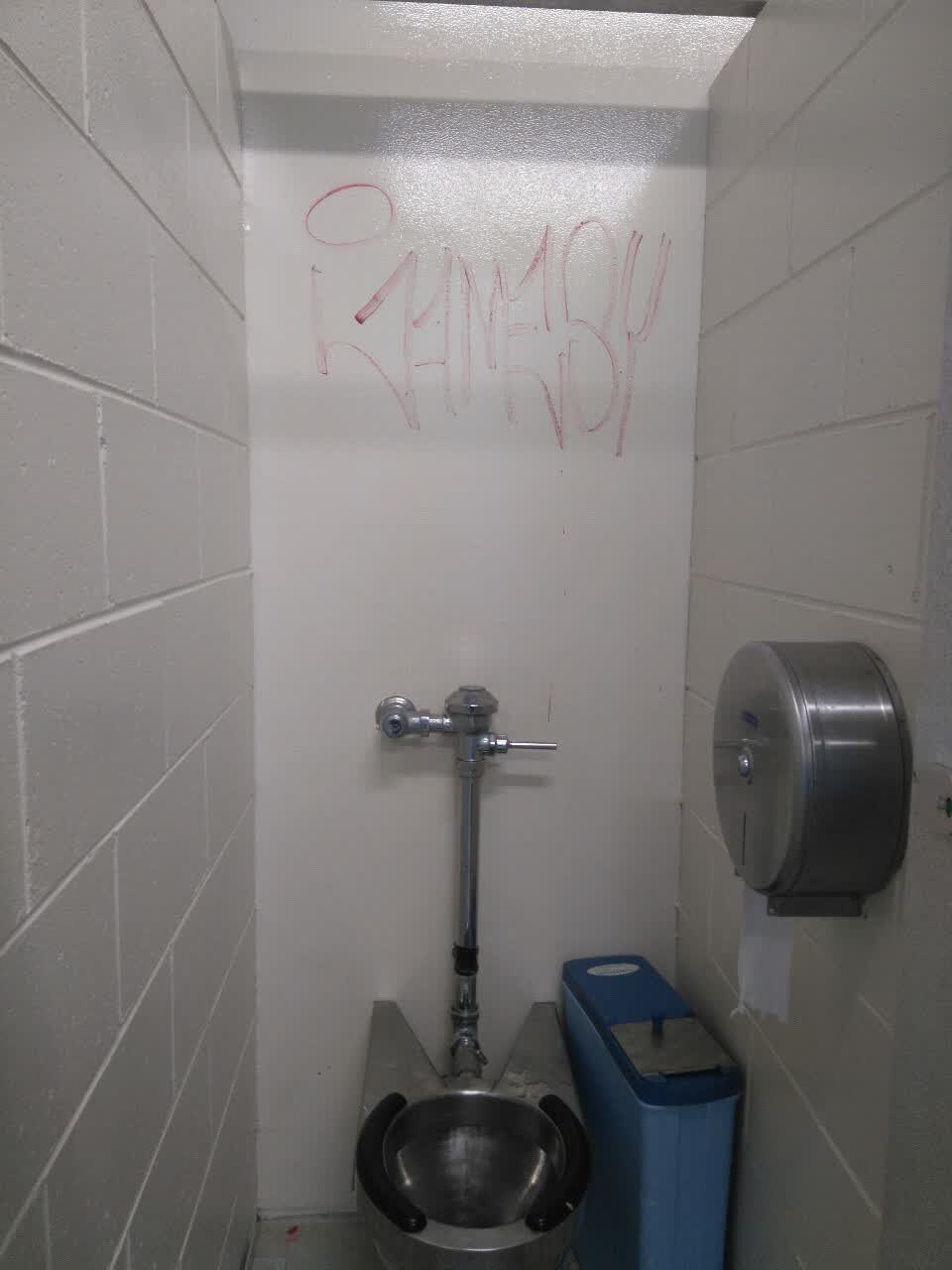 The photograph attached to this graffiti report