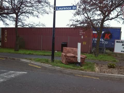 Rubbish/Recycling, a report photo
