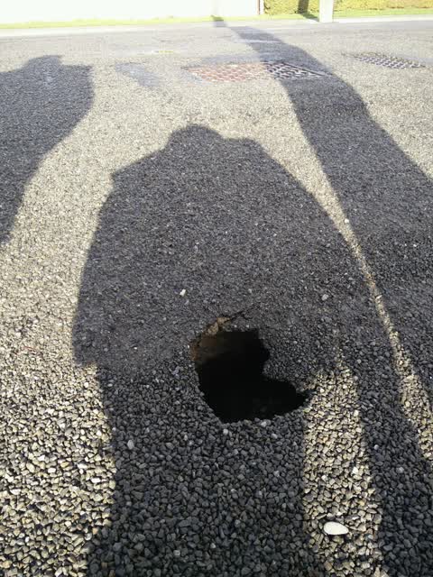 Roading/Streets, a report photo
