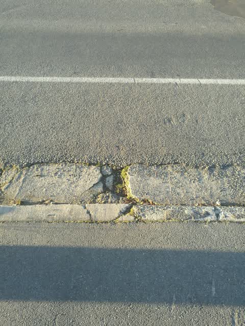 Roading/Streets, a report photo