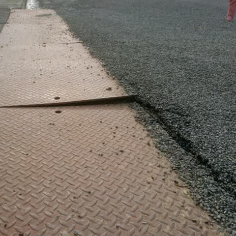 Roading/Streets, a report photo