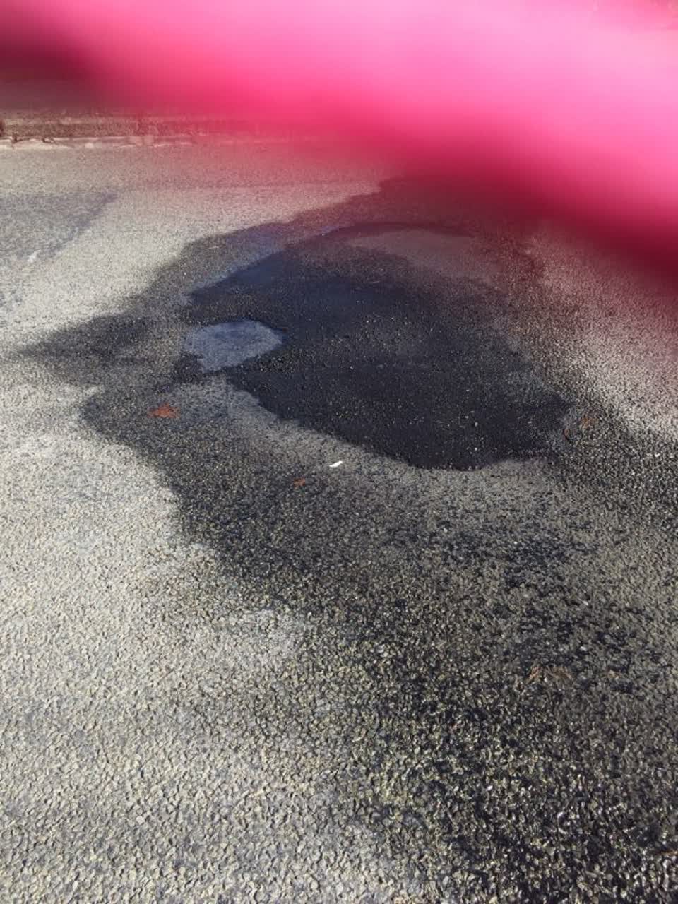 The photograph attached to this roading/streets report