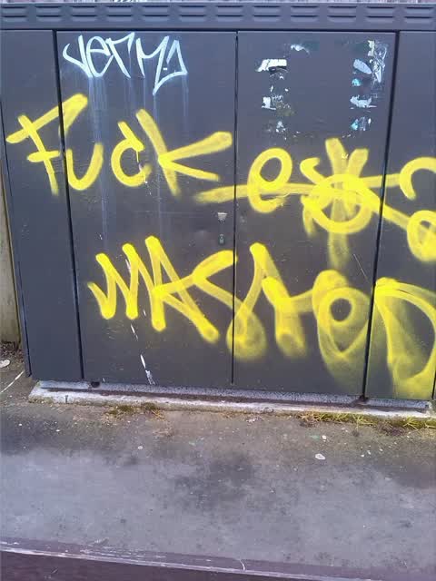 Graffiti, a report photo