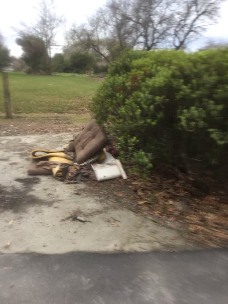 The photograph attached to this rubbish/recycling report