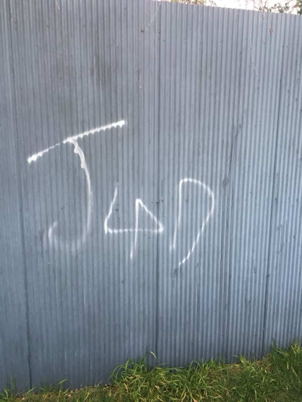 The photograph attached to this graffiti report