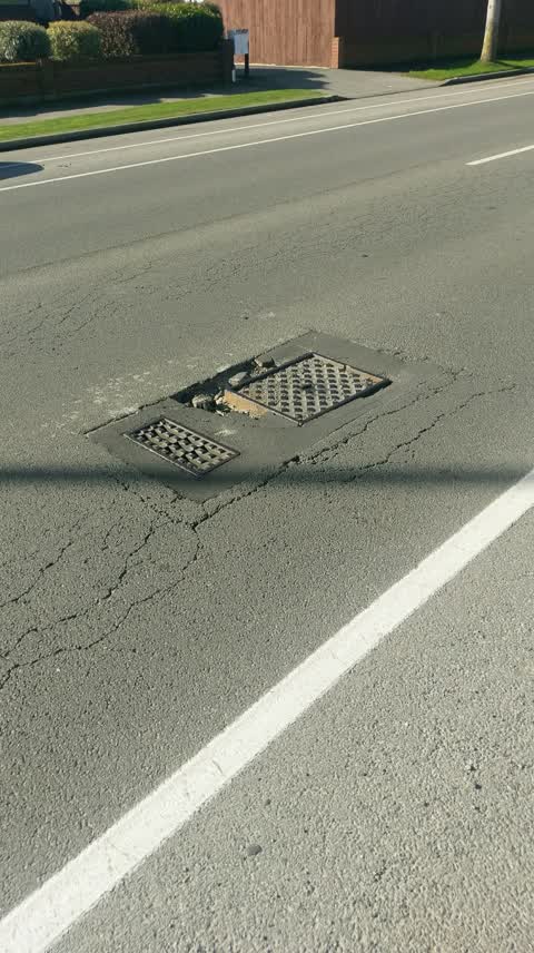 Roading/Streets, a report photo