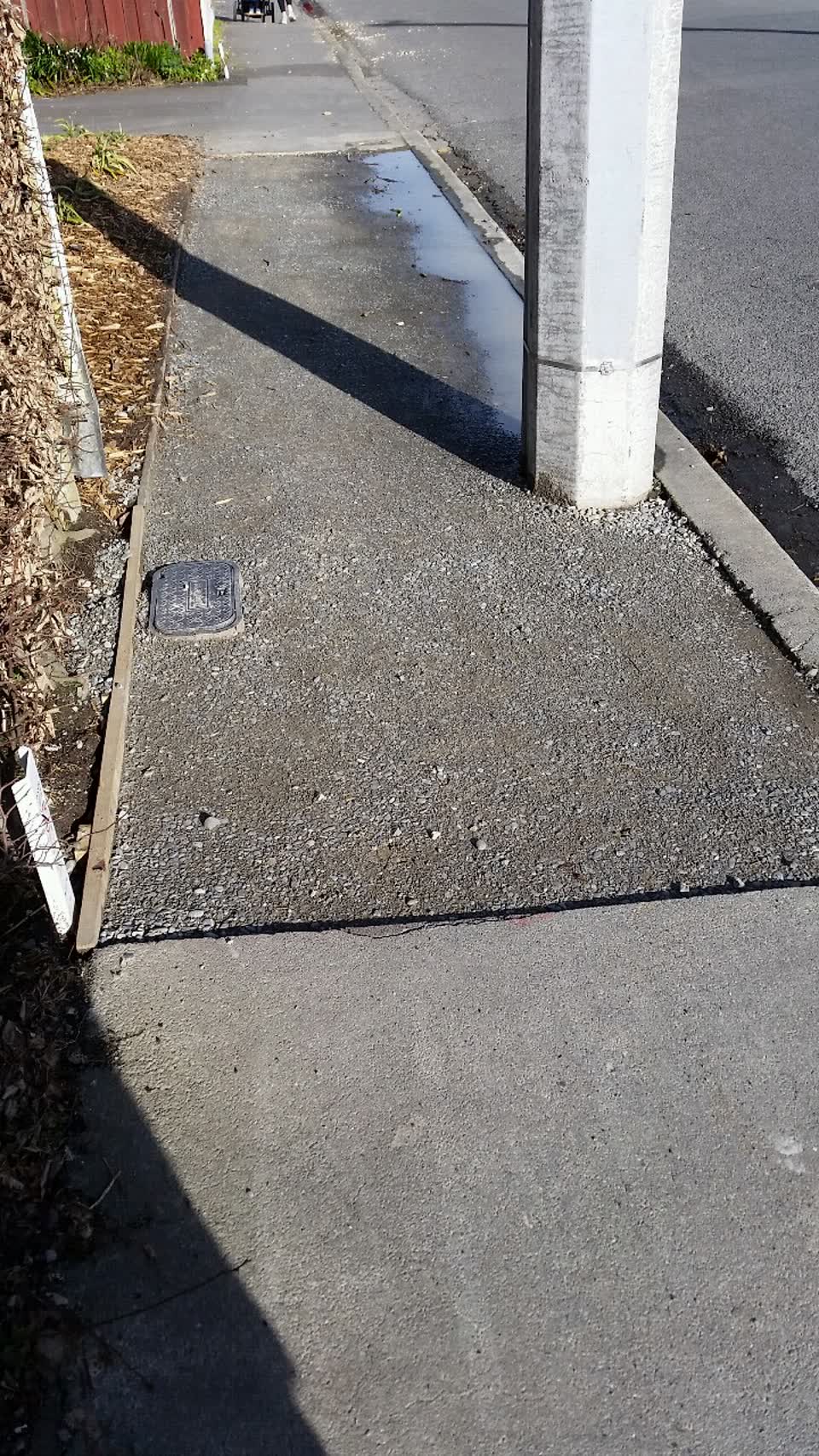 The photograph attached to this roading/streets report