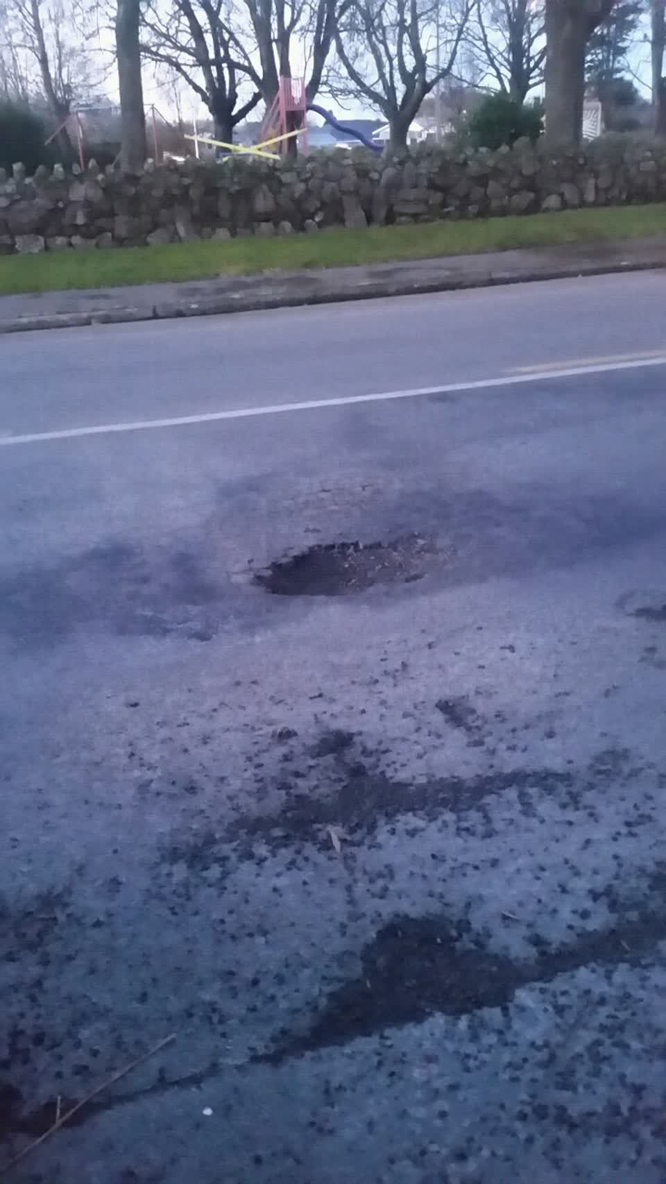 The photograph attached to this roading/streets report
