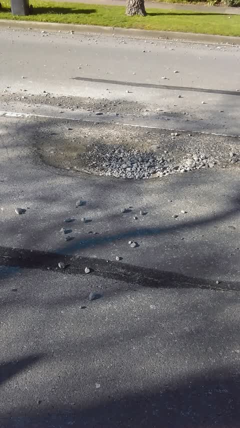 Roading/Streets, a report photo
