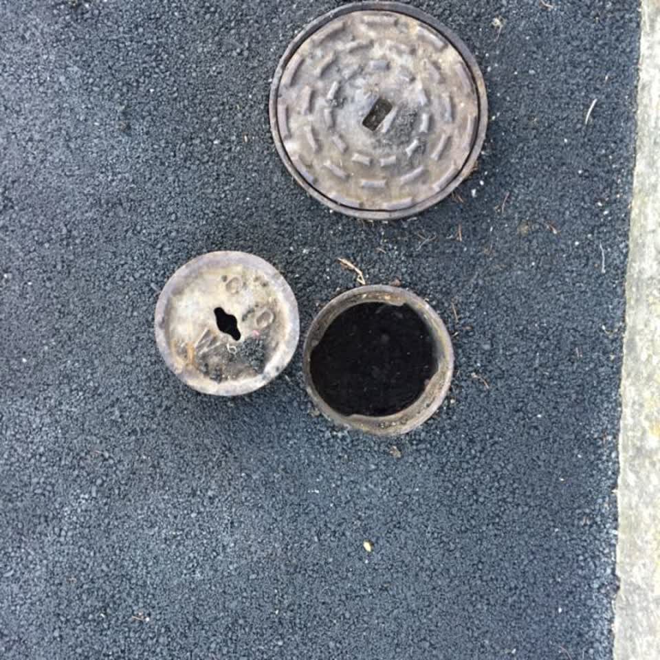 The photograph attached to this water supply report