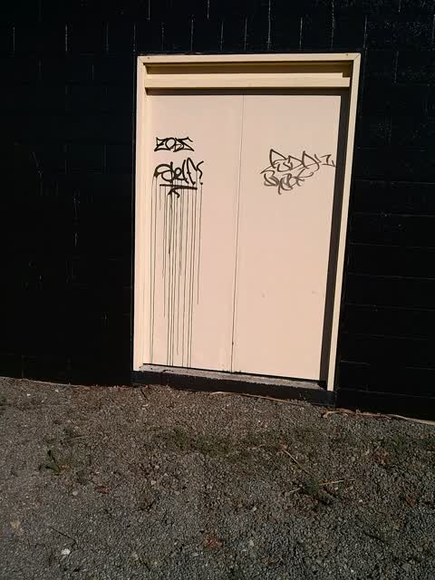 Graffiti, a report photo