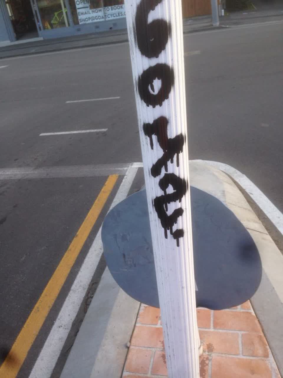 The photograph attached to this graffiti report