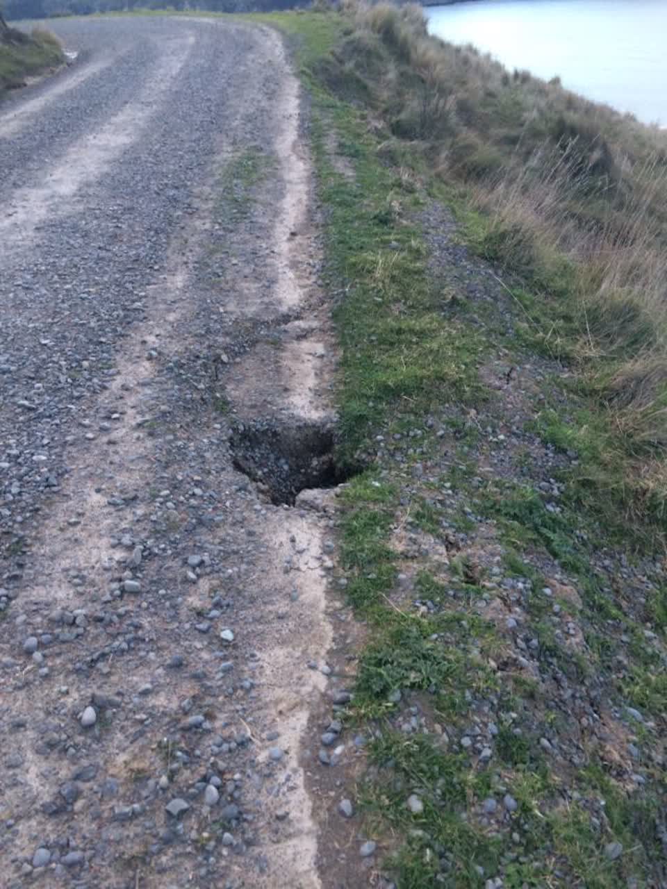 The photograph attached to this roading/streets report