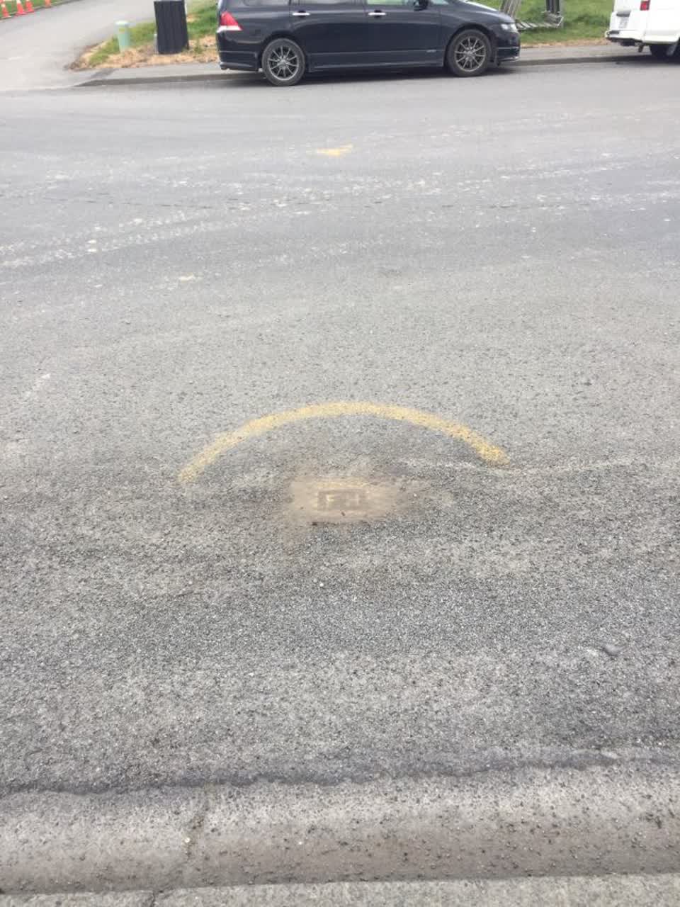 The photograph attached to this roading/streets report