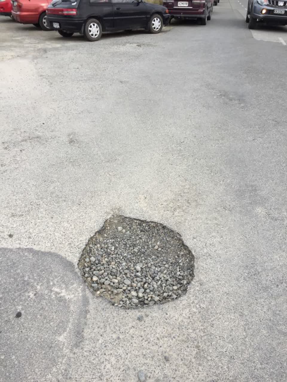 The photograph attached to this roading/streets report