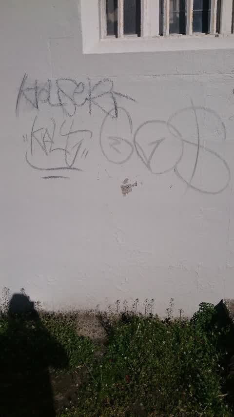 Graffiti — a report photo