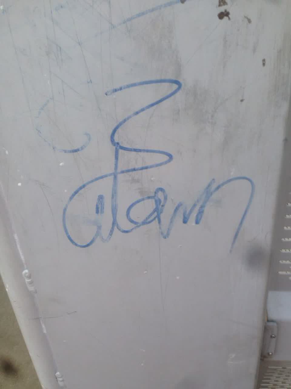 The photograph attached to this graffiti report