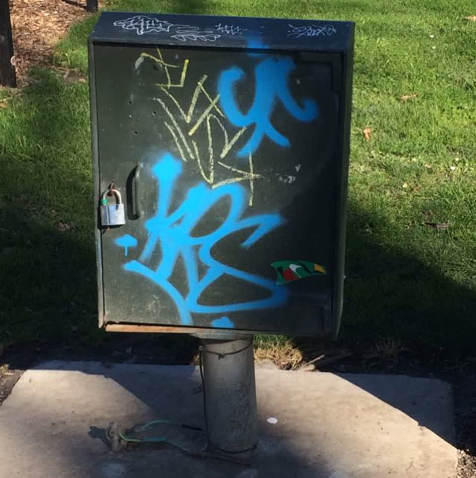 The photograph attached to this graffiti report