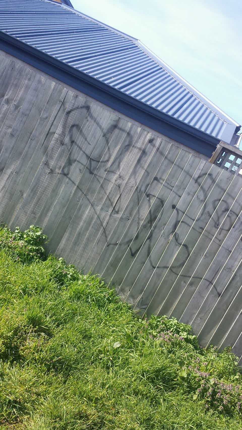 The photograph attached to this graffiti report