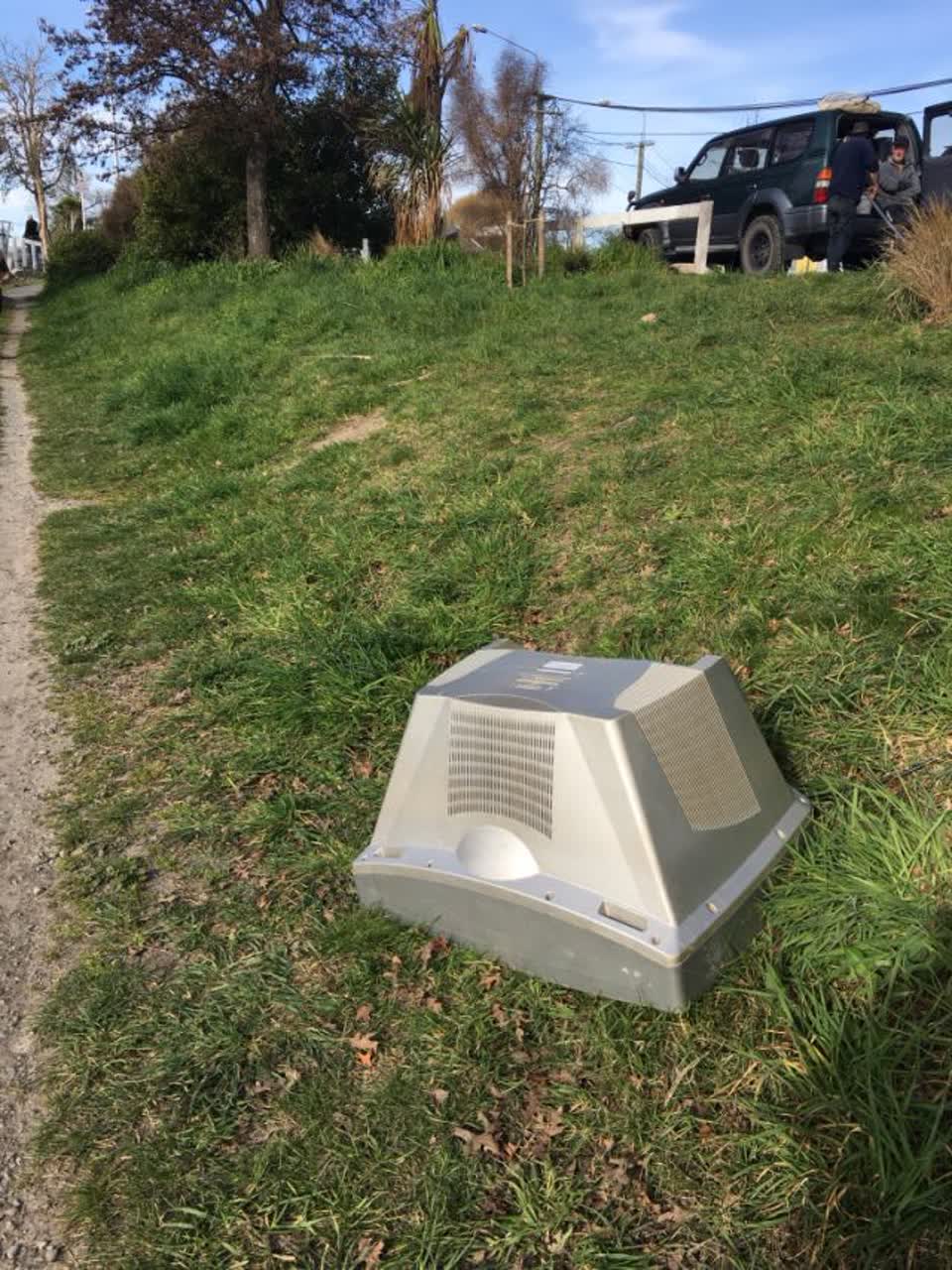The photograph attached to this rubbish/recycling report