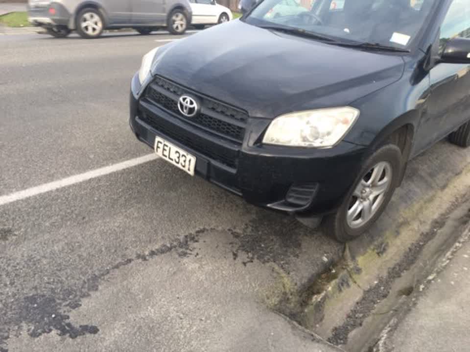 The photograph attached to this roading/streets report