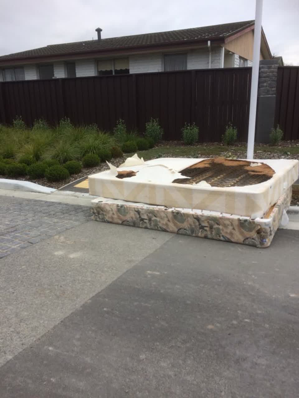 The photograph attached to this roading/streets report