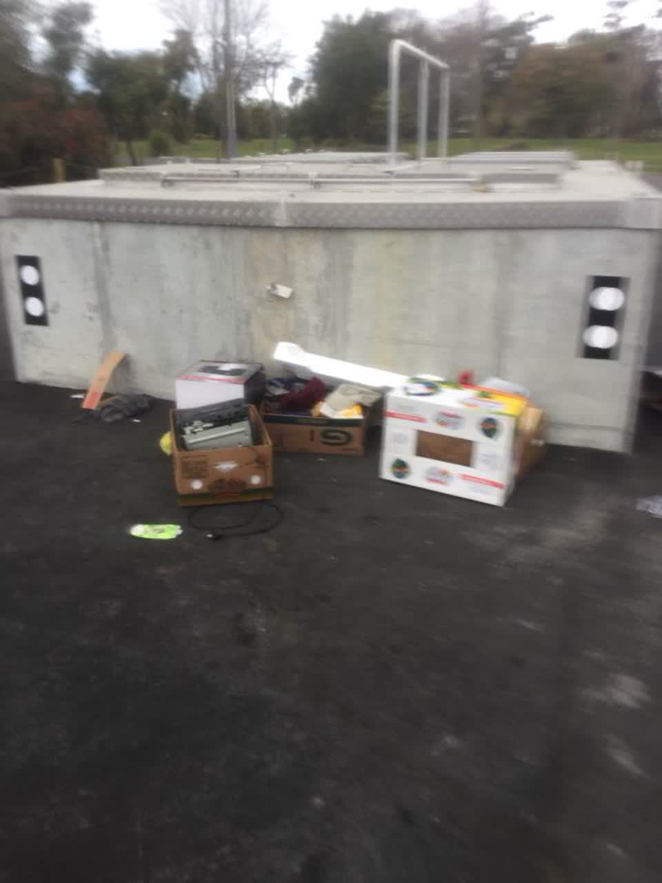 The photograph attached to this rubbish/recycling report