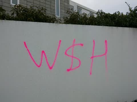 Graffiti, a report photo
