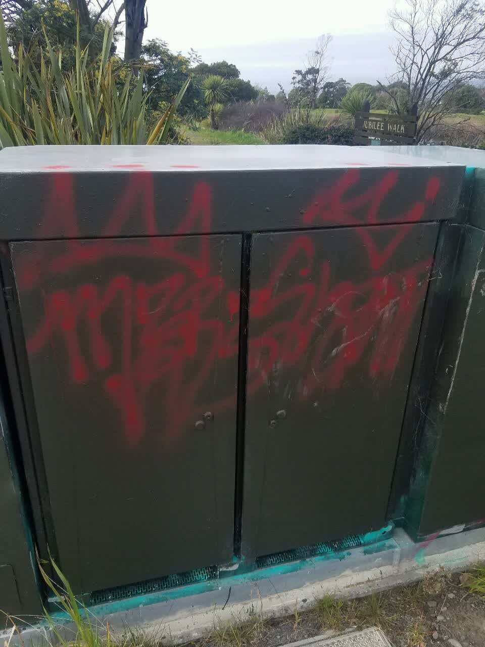 The photograph attached to this graffiti report