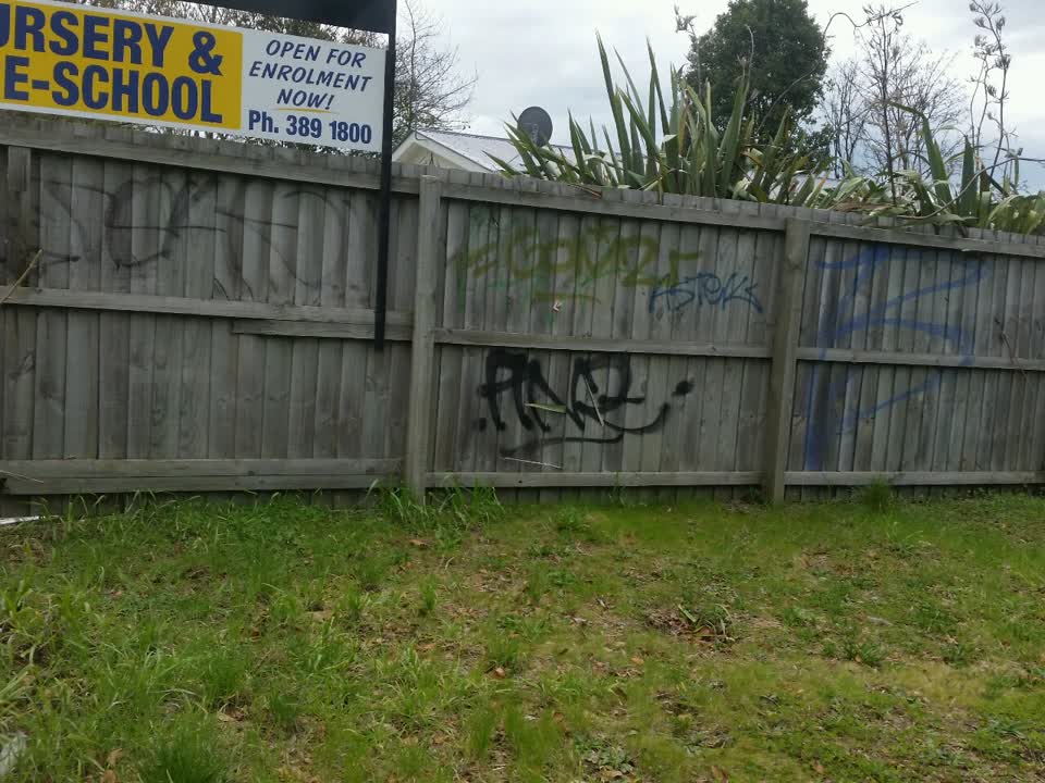 The photograph attached to this graffiti report