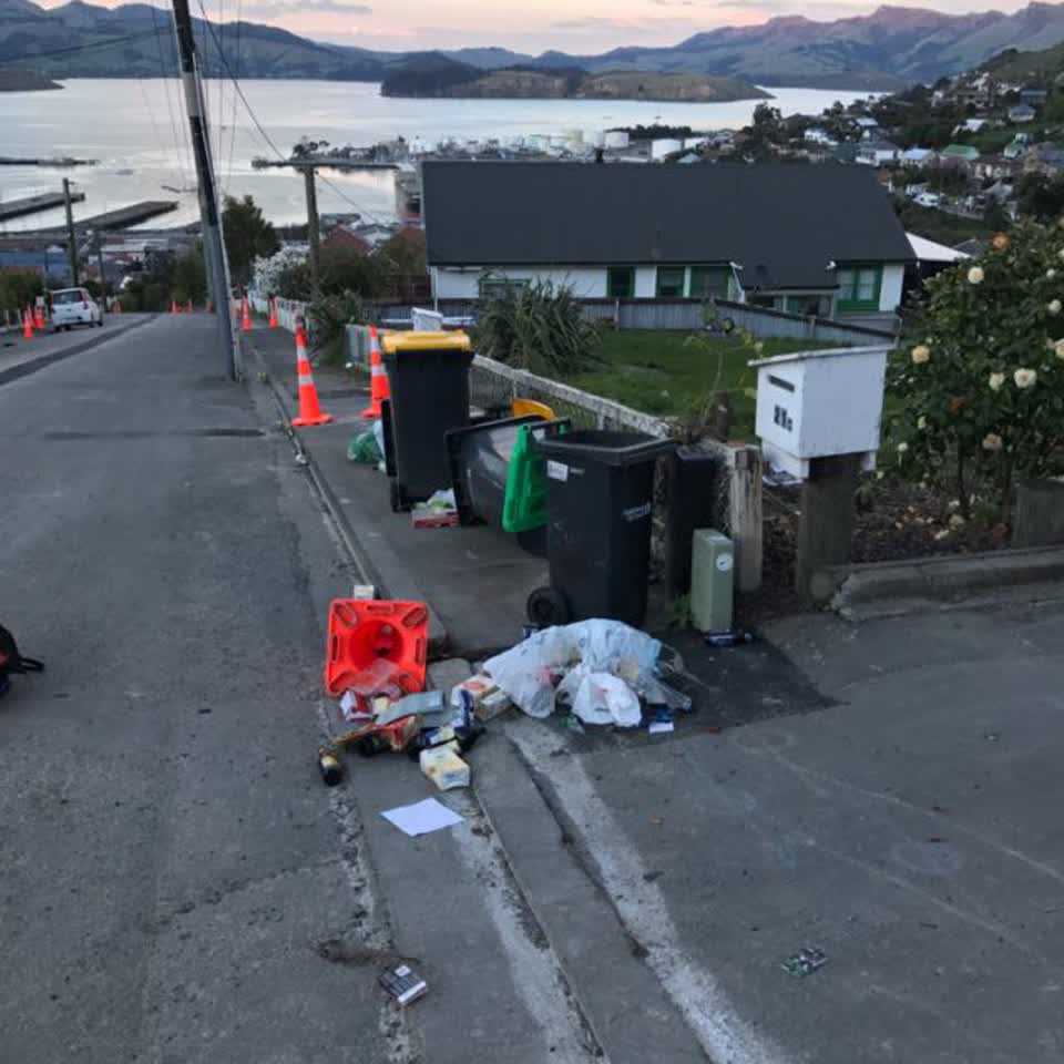 The photograph attached to this rubbish/recycling report