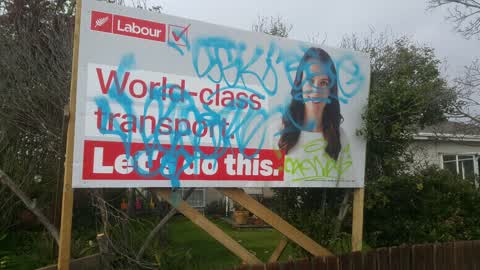 Graffiti, a report photo