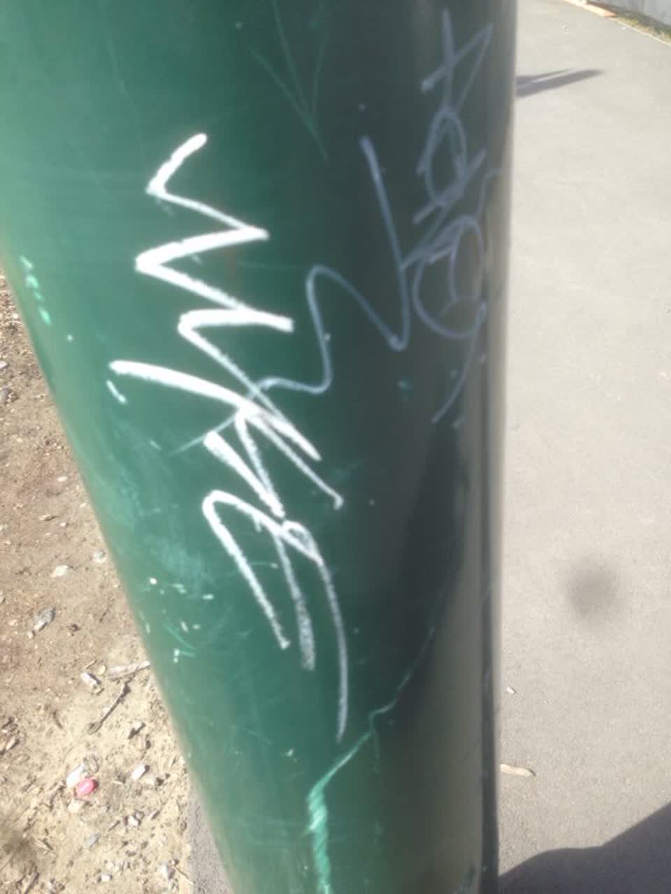 The photograph attached to this graffiti report