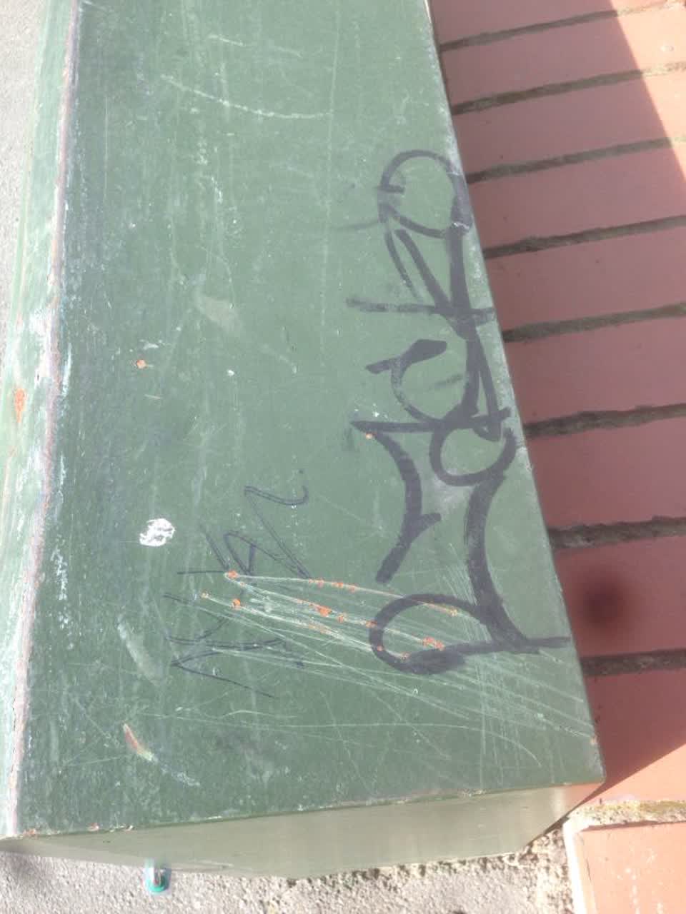 The photograph attached to this graffiti report