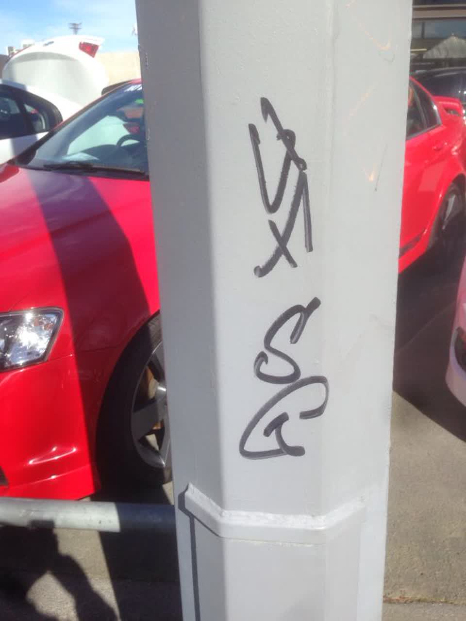 The photograph attached to this graffiti report