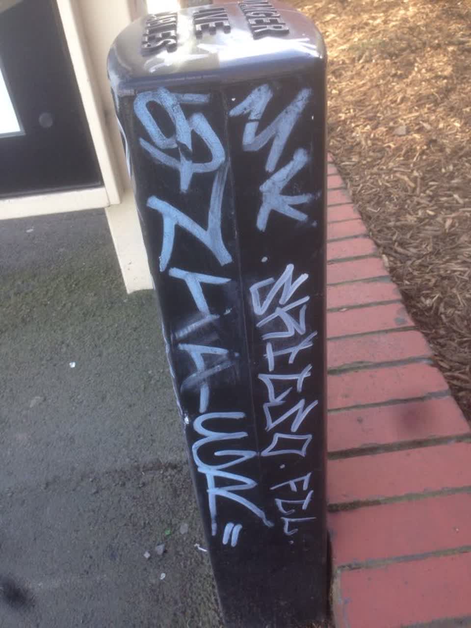 The photograph attached to this graffiti report