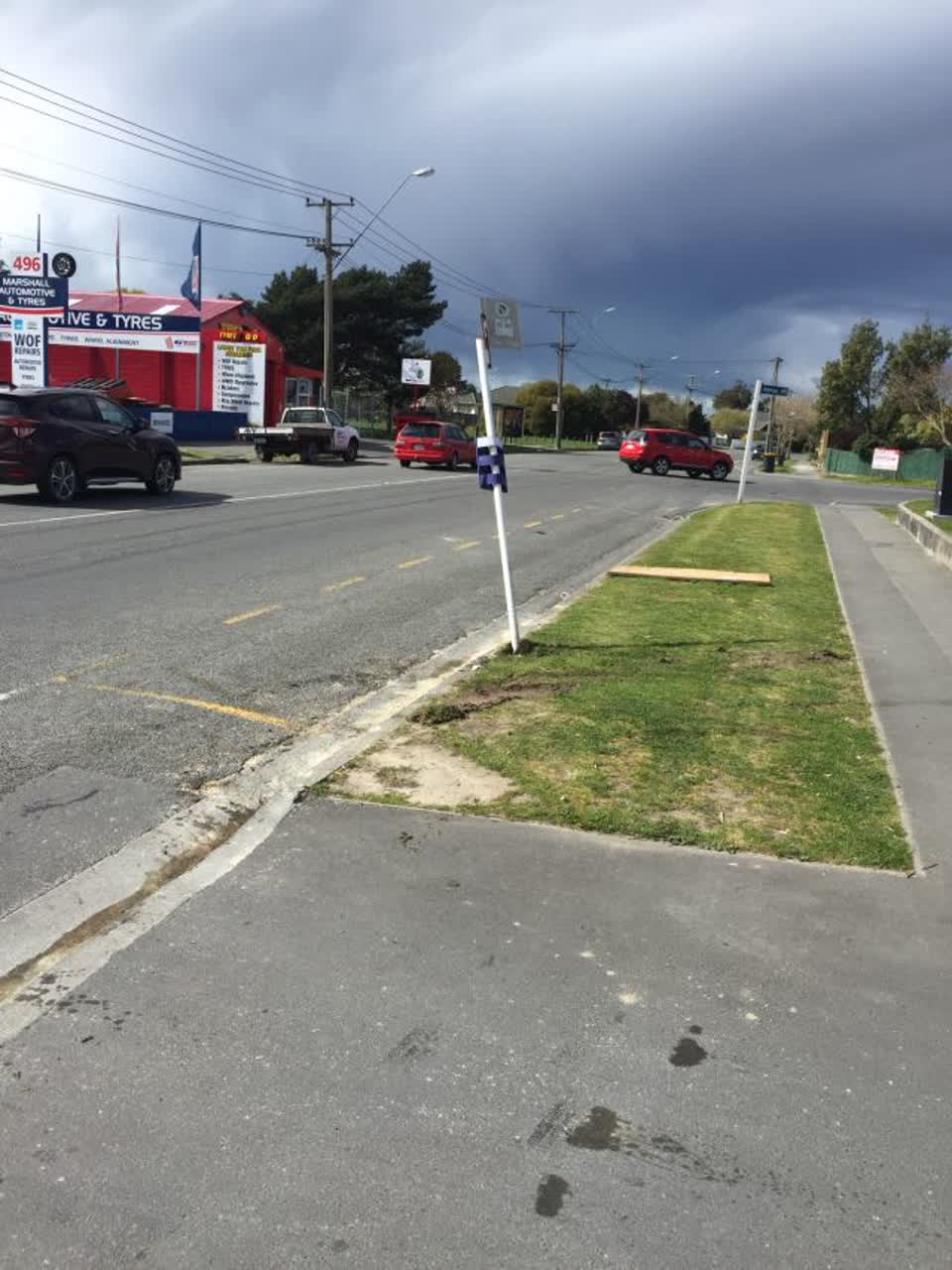 The photograph attached to this roading/streets report