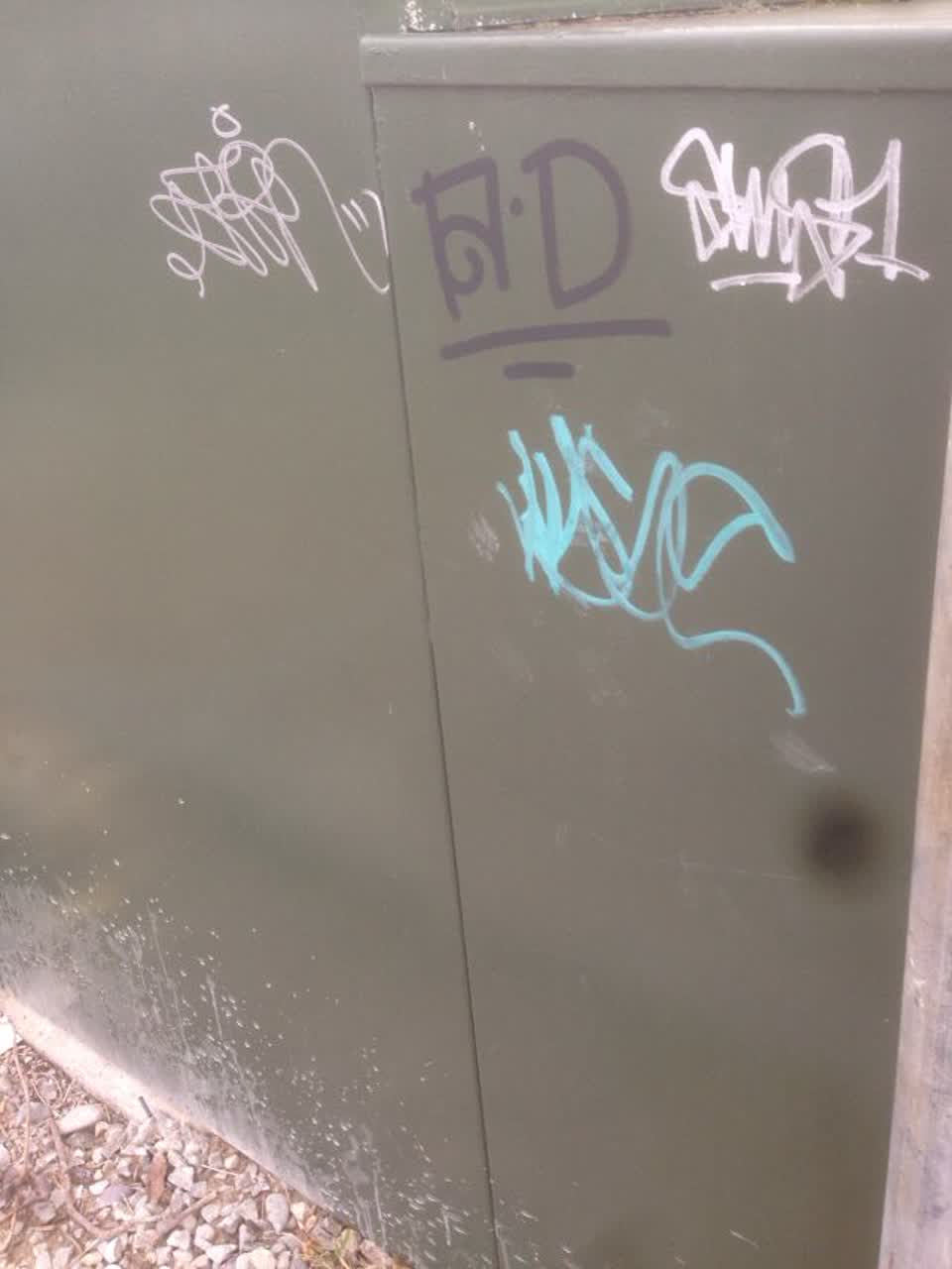 The photograph attached to this graffiti report