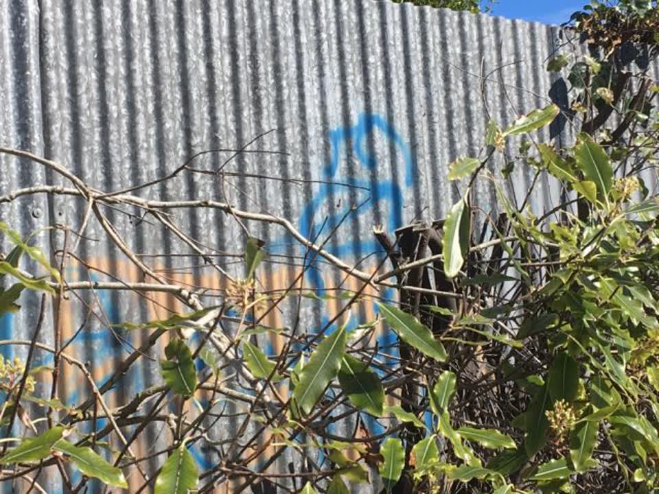 The photograph attached to this graffiti report