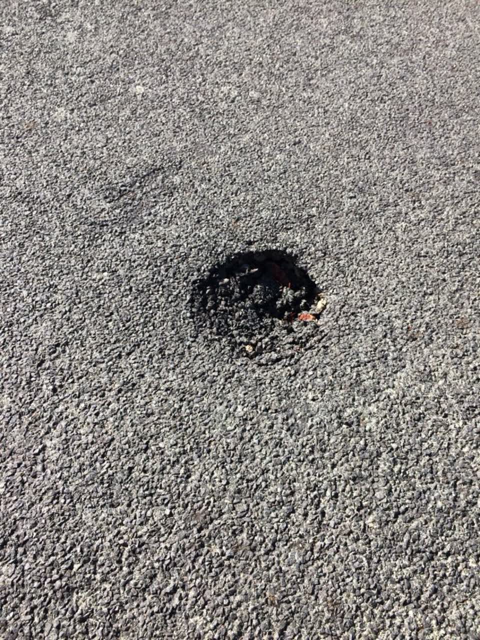 The photograph attached to this roading/streets report