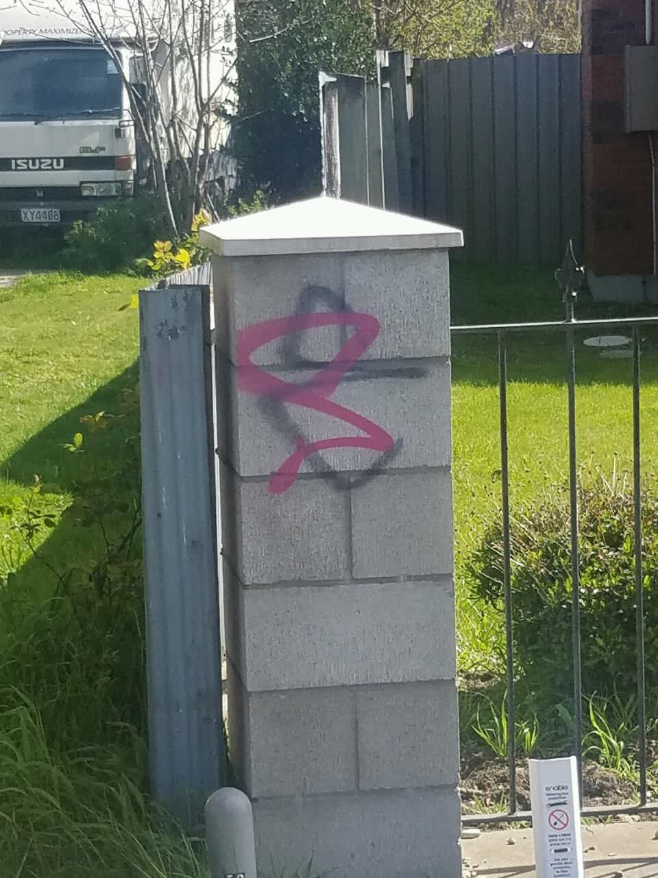 The photograph attached to this graffiti report