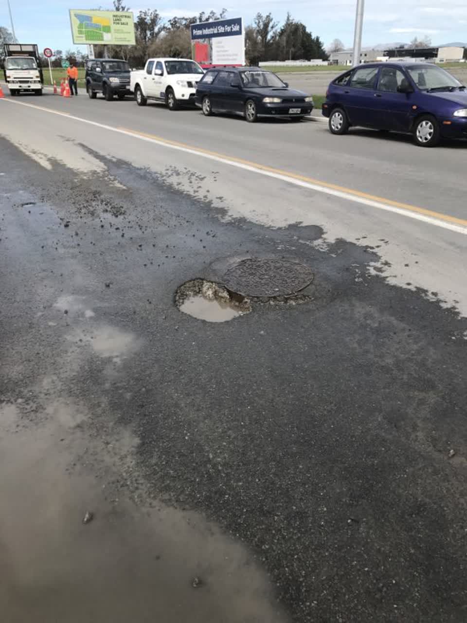 The photograph attached to this roading/streets report