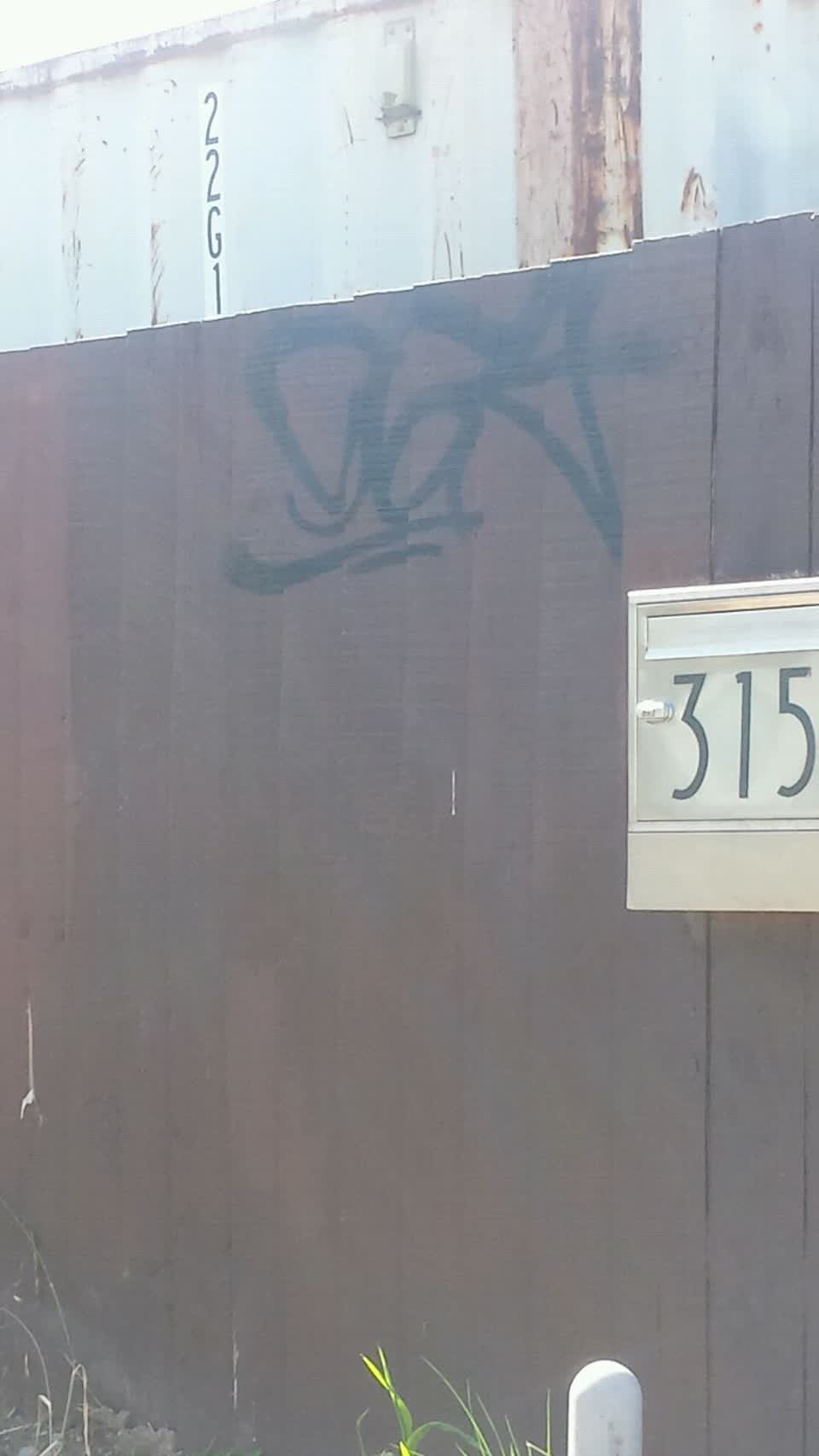 The photograph attached to this graffiti report