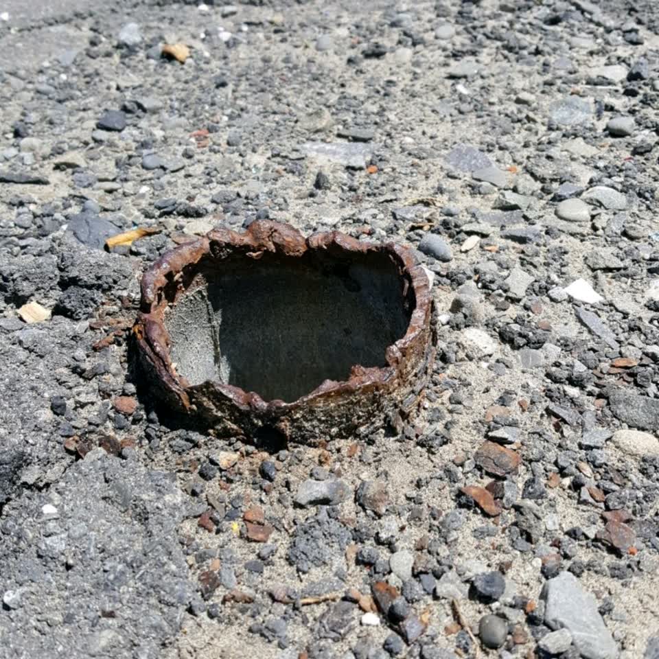 The photograph attached to this roading/streets report